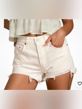 Levi’s Premium 501 White Distressed Denim Shorts High Rise Cutoff Raw Hem Sz 28